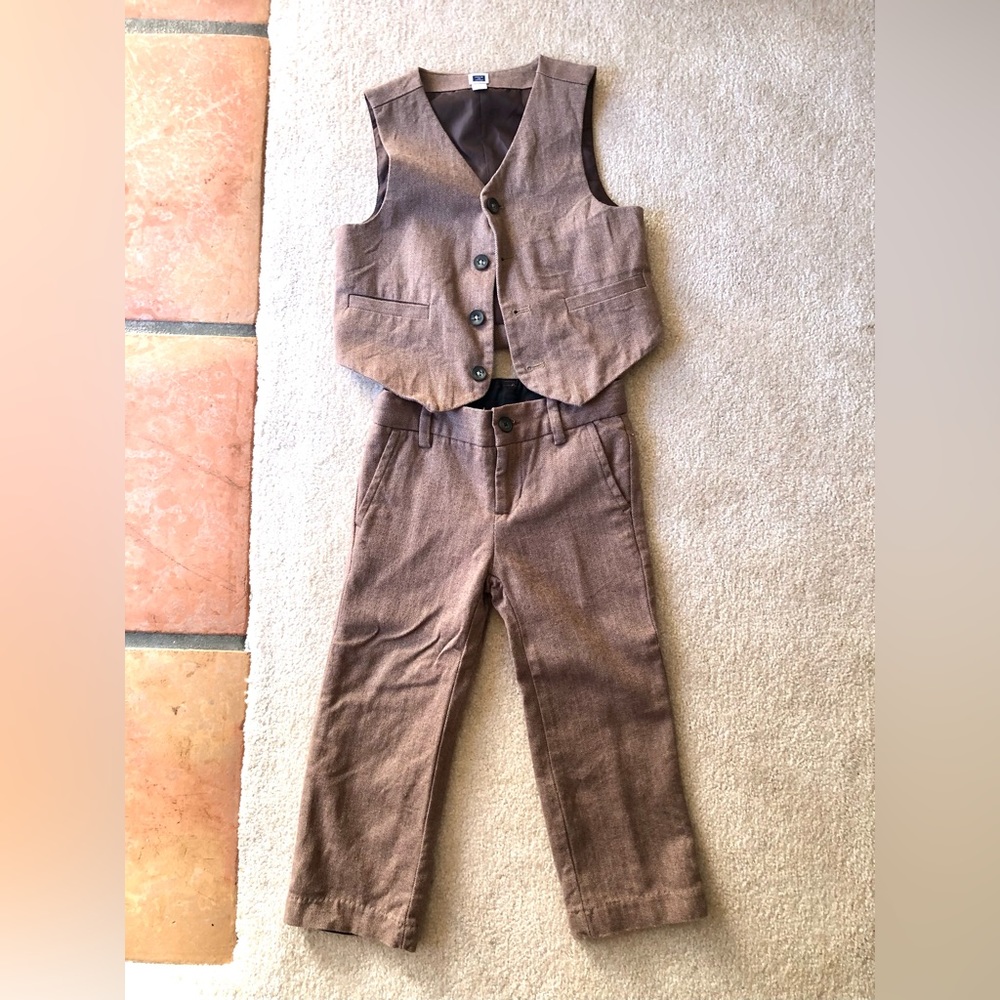 Janie and Jack boys brown suit pants and vest set EUC size 3